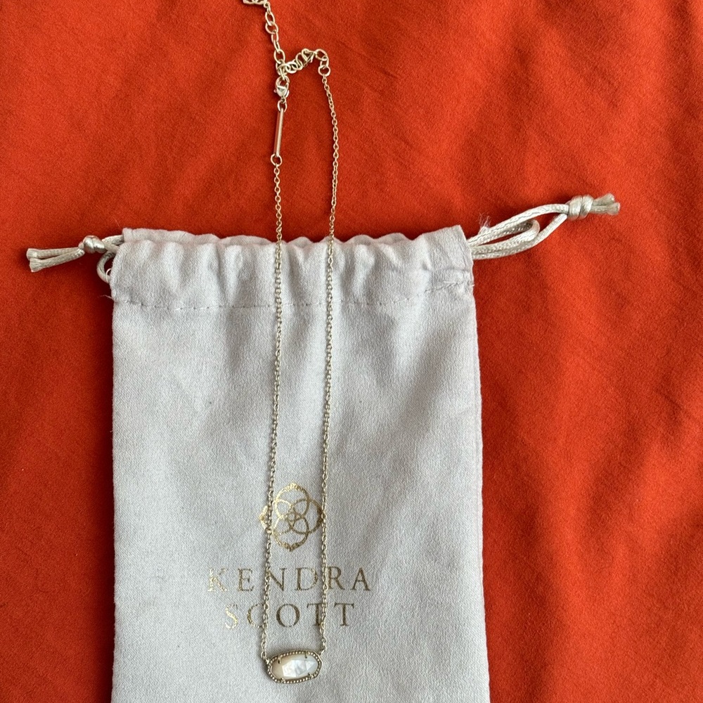 Kendra Scott White Pearl and Gold Elisa Necklace